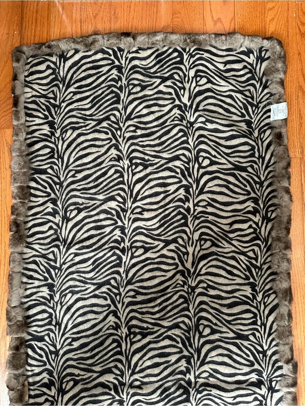 La Fiorentina Real Rex Rabbit Fur Trim Animal Print Wrap Shawl Scarf 26